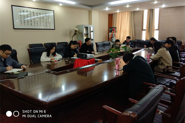 党员发展大会_副本.jpg 党员发展大会_副本.jpg